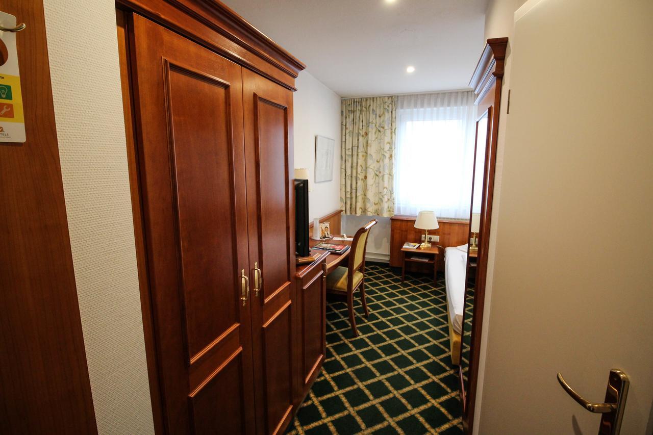 Ringhotel Zum Goldenen Ochsen Stockach Extérieur photo